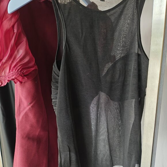 REFORMATION Rose Knit Top in Black, size S - Picture 7 of 7